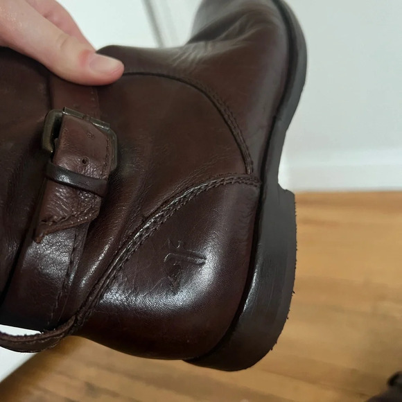 FRYE Women's Phillip Riding Boot Chocolate Brown Soft Vintage Leather | Size 7.5 - Picture 8 of 8